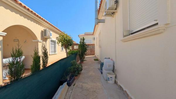 Casa independiente en calle Portugal, 6