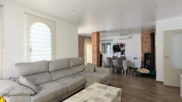 Casa independiente en calle Portugal, 6