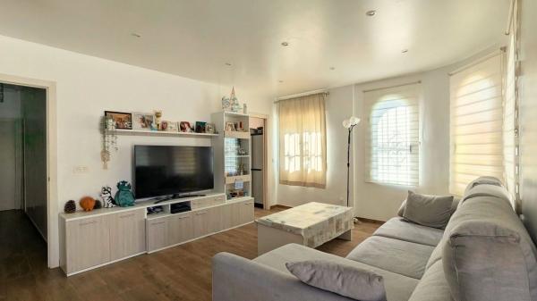 Casa independiente en calle Portugal, 6