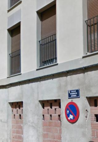 Local en calle Ramón y Cajal, 18