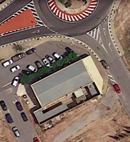 Local en avenida de Villena, 51