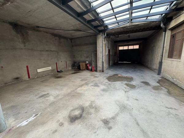 Local en calle de la Gelela