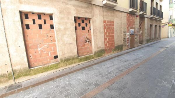 Local en calle del Párroco Azorín