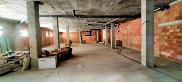 Local en calle del Párroco Azorín