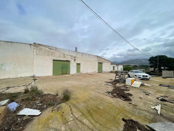 Nave en plaza Poligono 4, 281