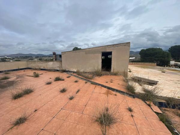 Nave en plaza Poligono 4, 281