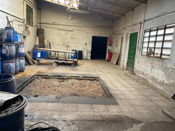 Nave en plaza Poligono 4, 281