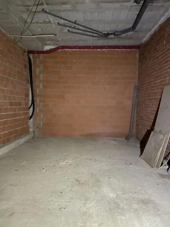 Local en calle Escultor Navarro Santafé