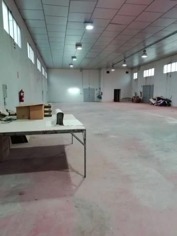 Nave en carretera de Biar a Cañada