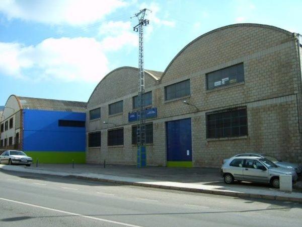 Nave en avenida Alcoi