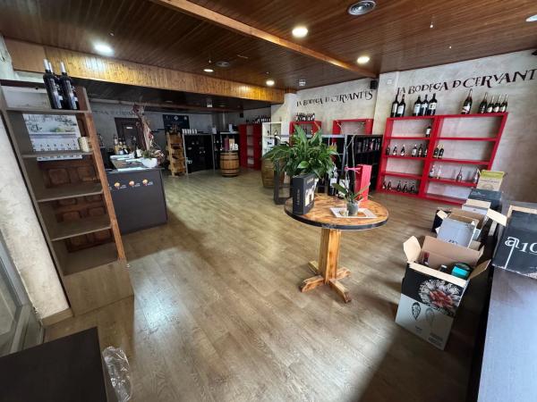 Local en calle Cervantes