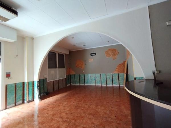 Local o nave en avenida de Aspe