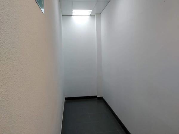 Local o nave en calle Colón