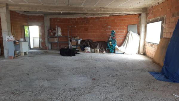 Local en calle Valencia, 3