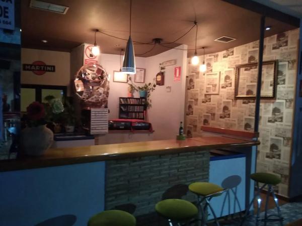 Local en calle Valencia, 3