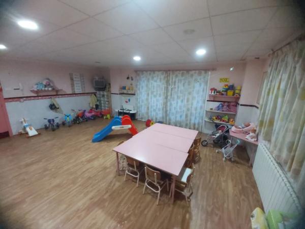 Local en calle Quintín Esquembre