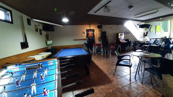 Local en calle Valencia, 3