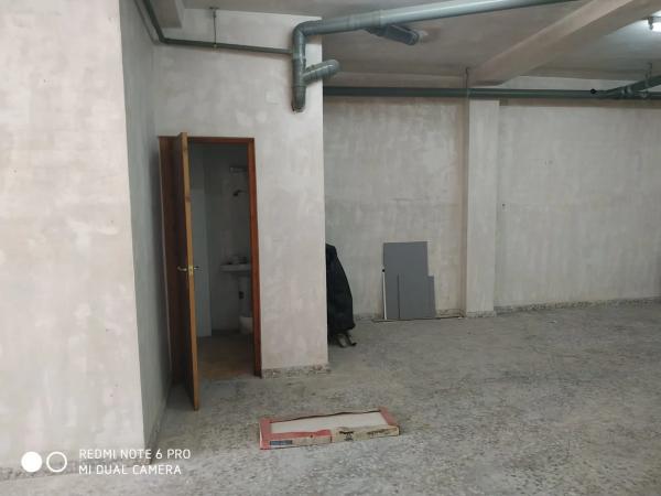 Local en calle Tempestad, 6