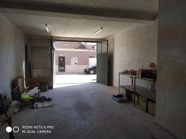 Local en calle Tempestad, 6