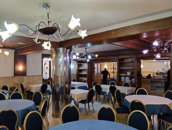 Local en calle del Marqués de Villores, 11