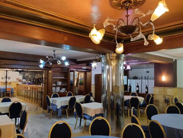 Local en calle del Marqués de Villores, 11