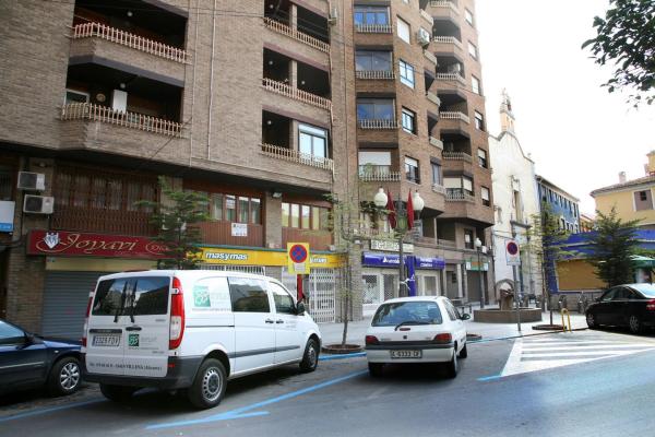 Local en calle de la Corredera, 1