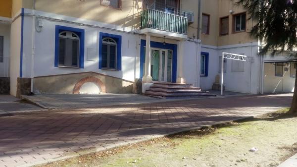 Local en plaza Martínez Olivencia, 11