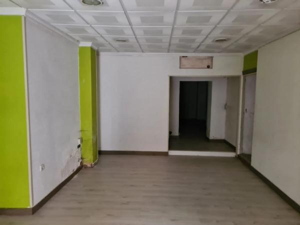 Local en calle de la Trinidad, 8