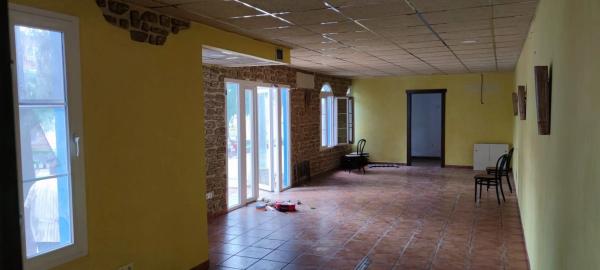 Local en plaza Martínez Olivencia, 11