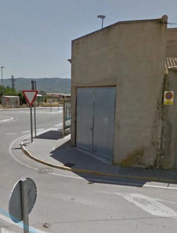 Nave en plaza del Parador, 14