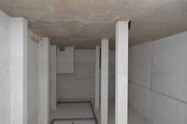 Local en calle Doctor Fleming, 33