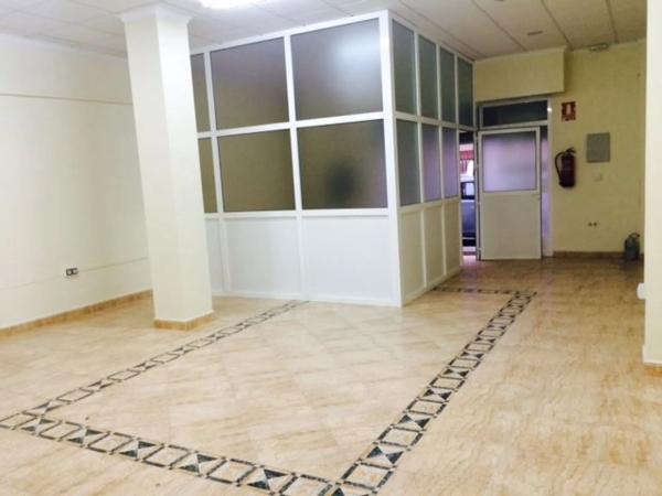 Local en calle Virgen de las Nieves