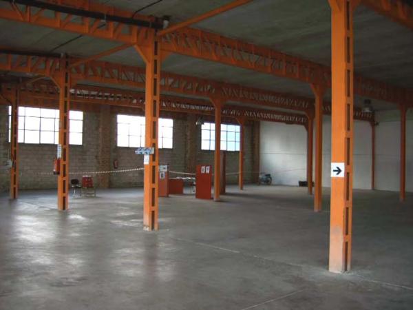 Nave en avenida Alcoy, 18