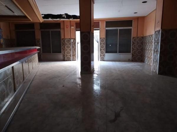 Local en avenida del Pais Valenciano, 56