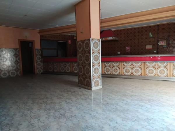 Local en avenida del Pais Valenciano, 56