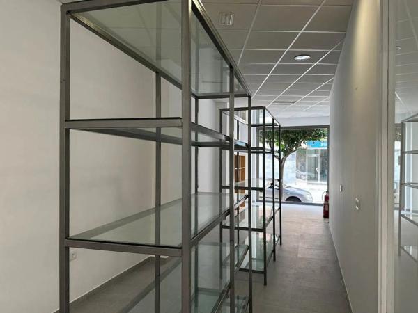 Local en calle Comunidad Valenciana