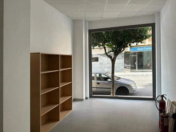 Local en calle Comunidad Valenciana