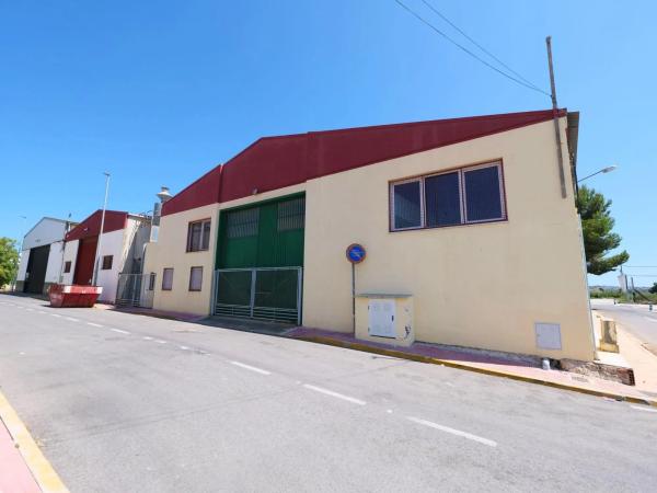 Nave en calle Tirso de Molina