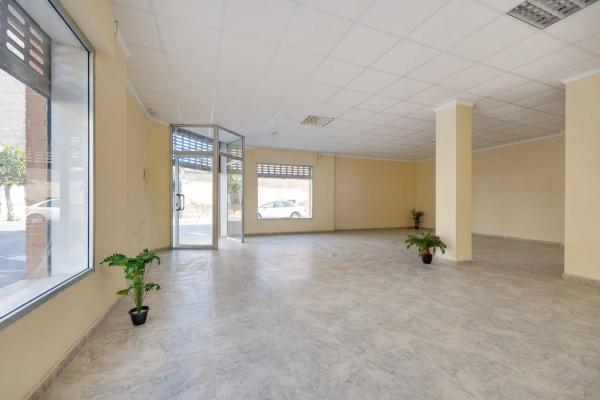 Local en Doctor Fleming, 7