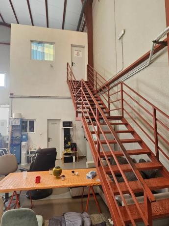 Local en calle Francia, 8