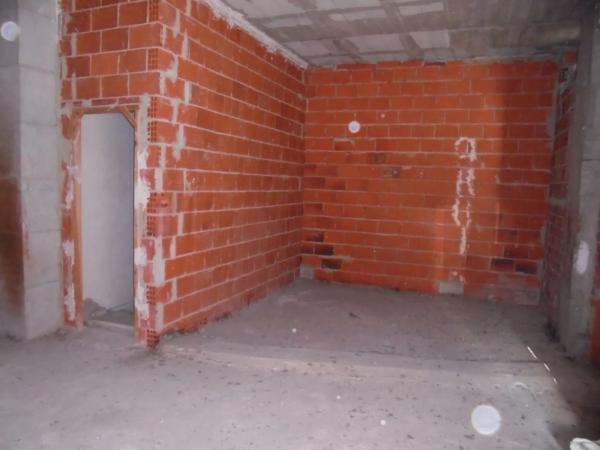 Local en calle los Lirios, 53