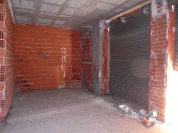 Local en calle los Lirios, 53