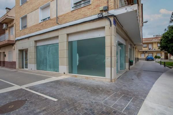 Local o nave en plaza Constitución