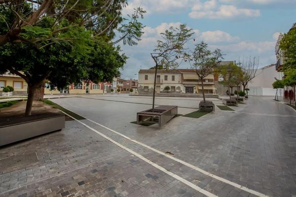 Local o nave en plaza Constitución