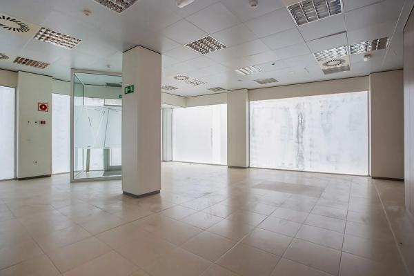 Local o nave en plaza Constitución