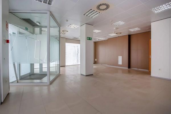 Local o nave en plaza Constitución