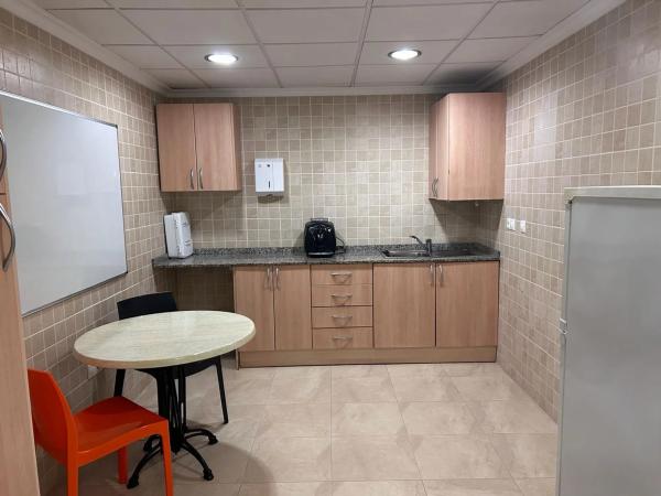 Local en avenida Federíco García Lorca, 51