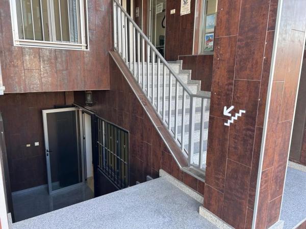 Local en avenida Federíco García Lorca, 51