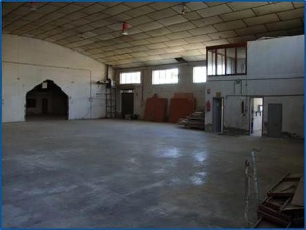 Nave en calle Apatel