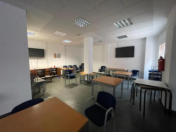 Local en calle Acequia, 2